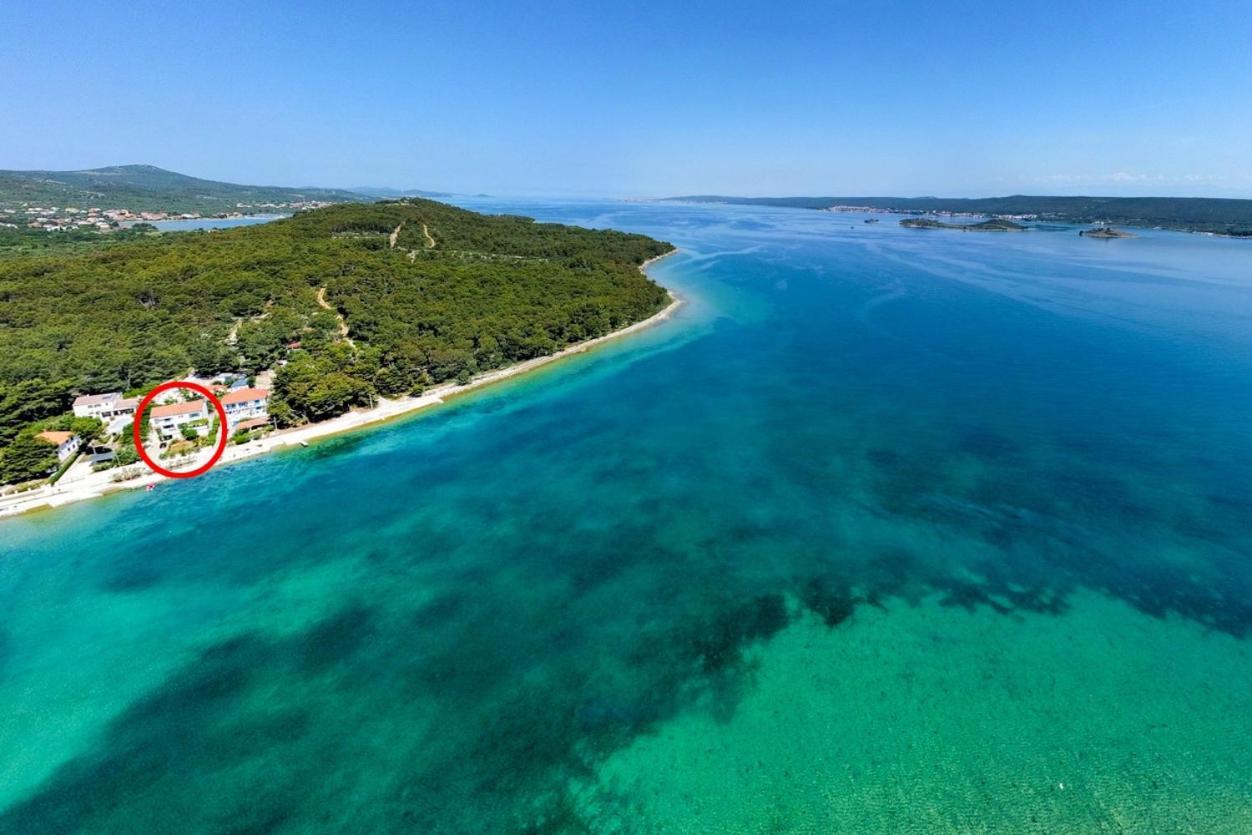 Apartment By The Sea - 8219 Pasman